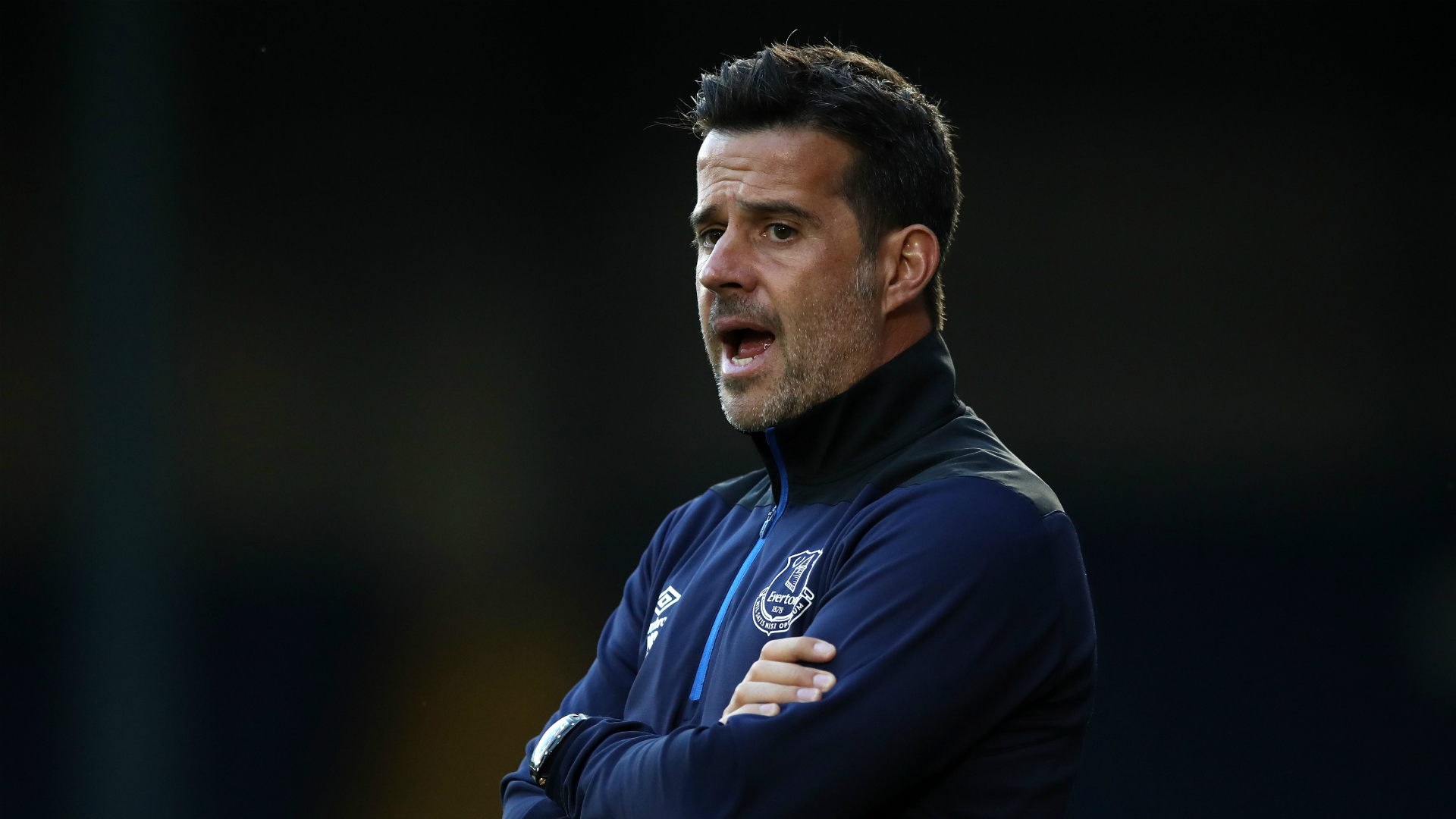 队走出困境 队走出困境