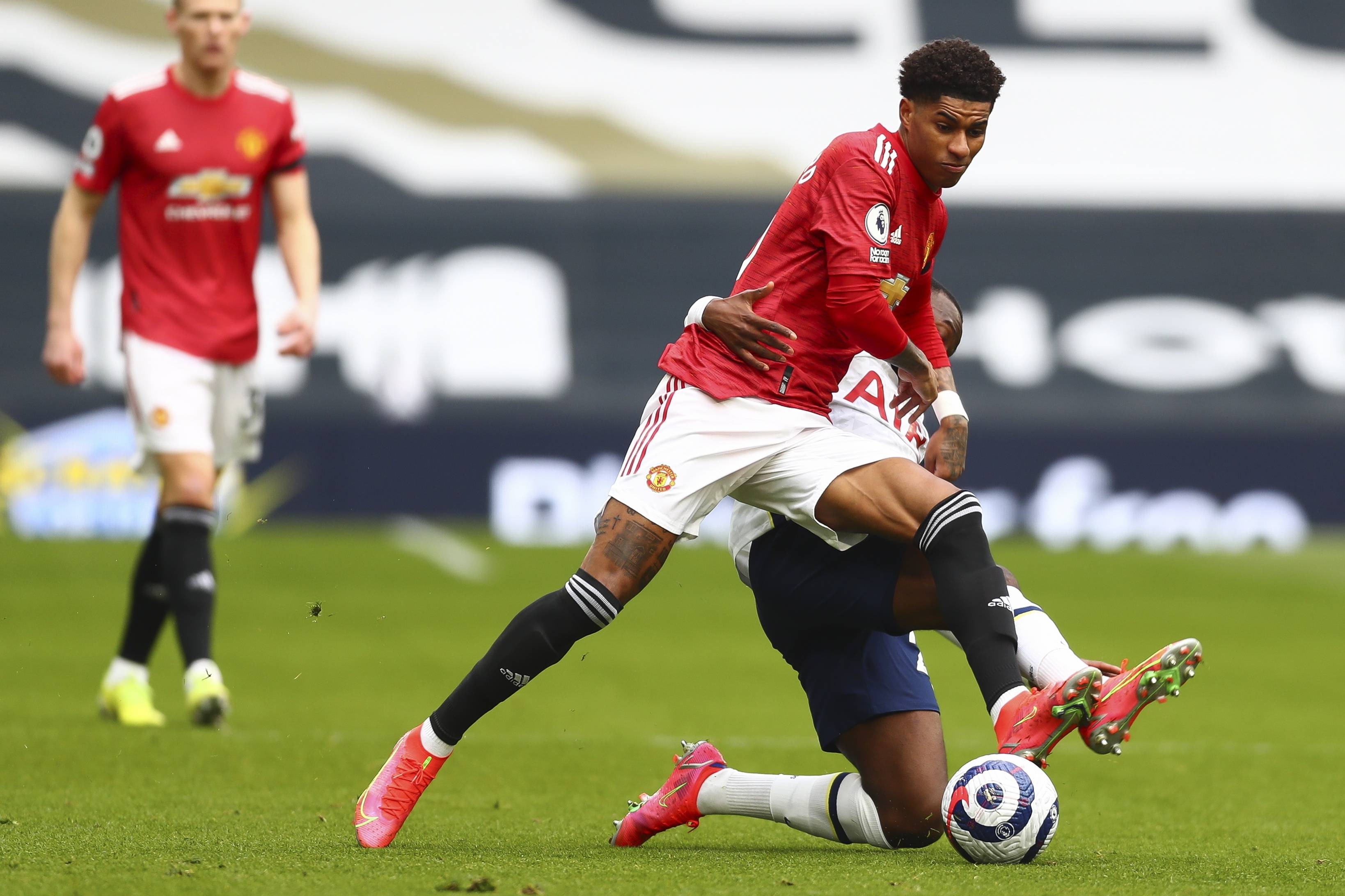 堪比球队的 堪比球队的